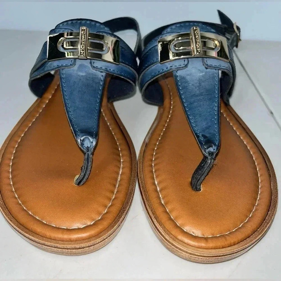 Tuscany By Easy Street women’s T Strap Slingback sandals - Picture 2 of 4